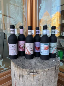 Bottle Service Wine Accessory