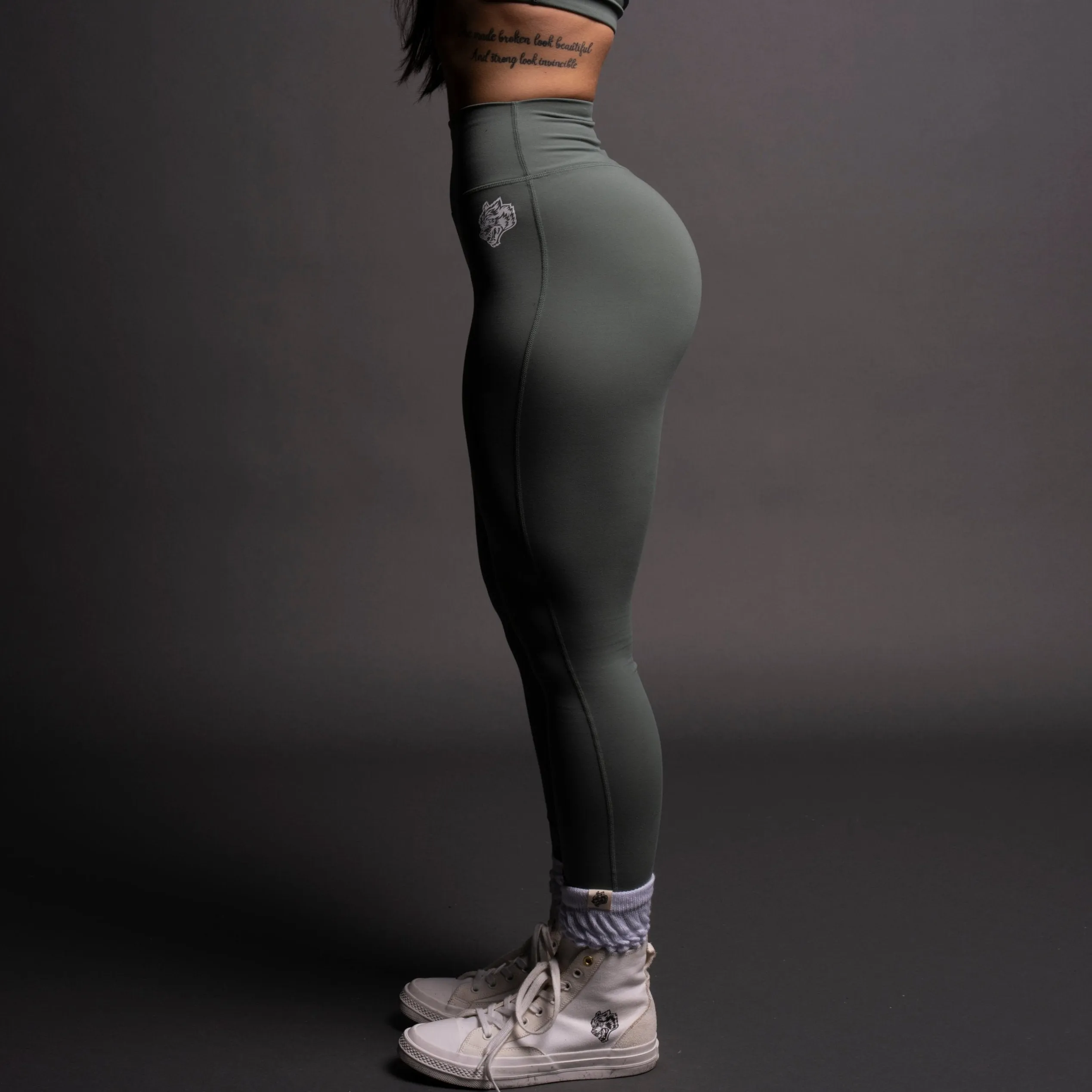 Dual Wolf "Beau" Leggings in Hunter Green
