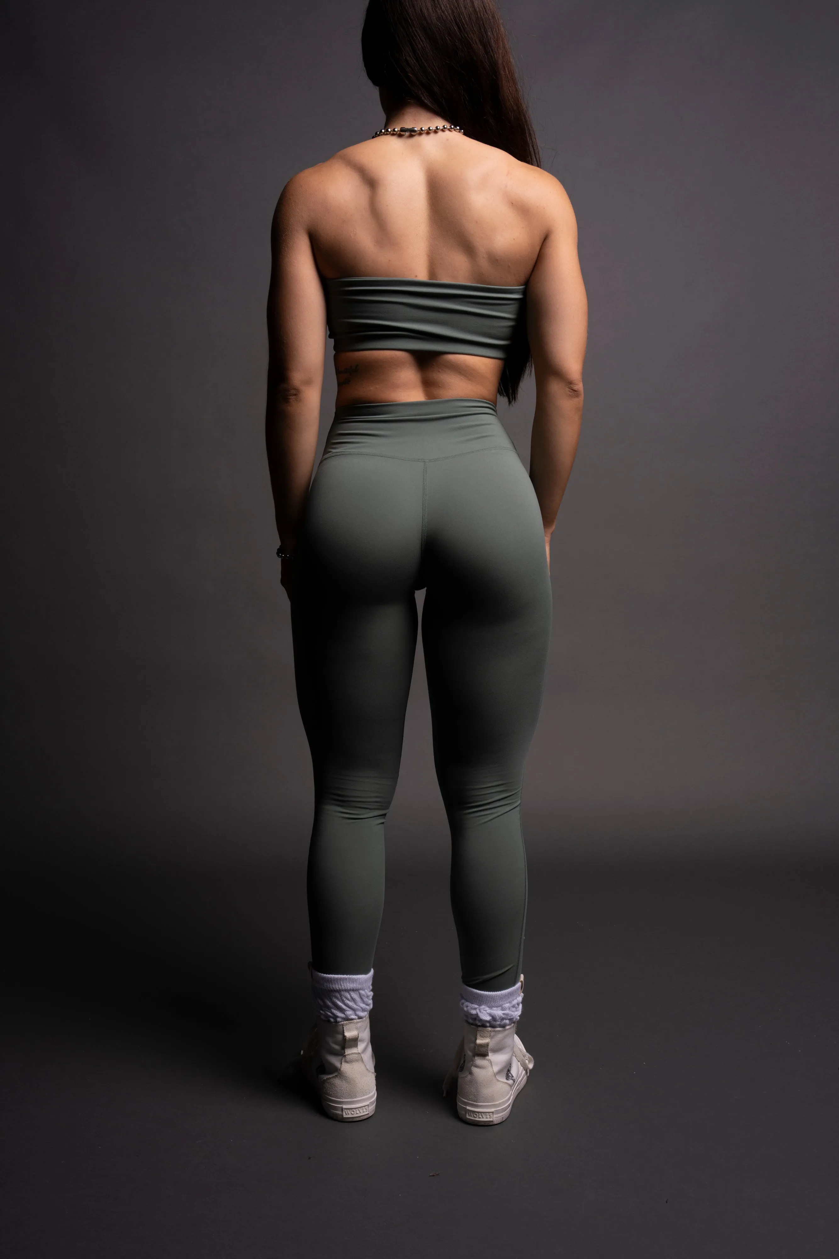 Dual Wolf "Beau" Leggings in Hunter Green