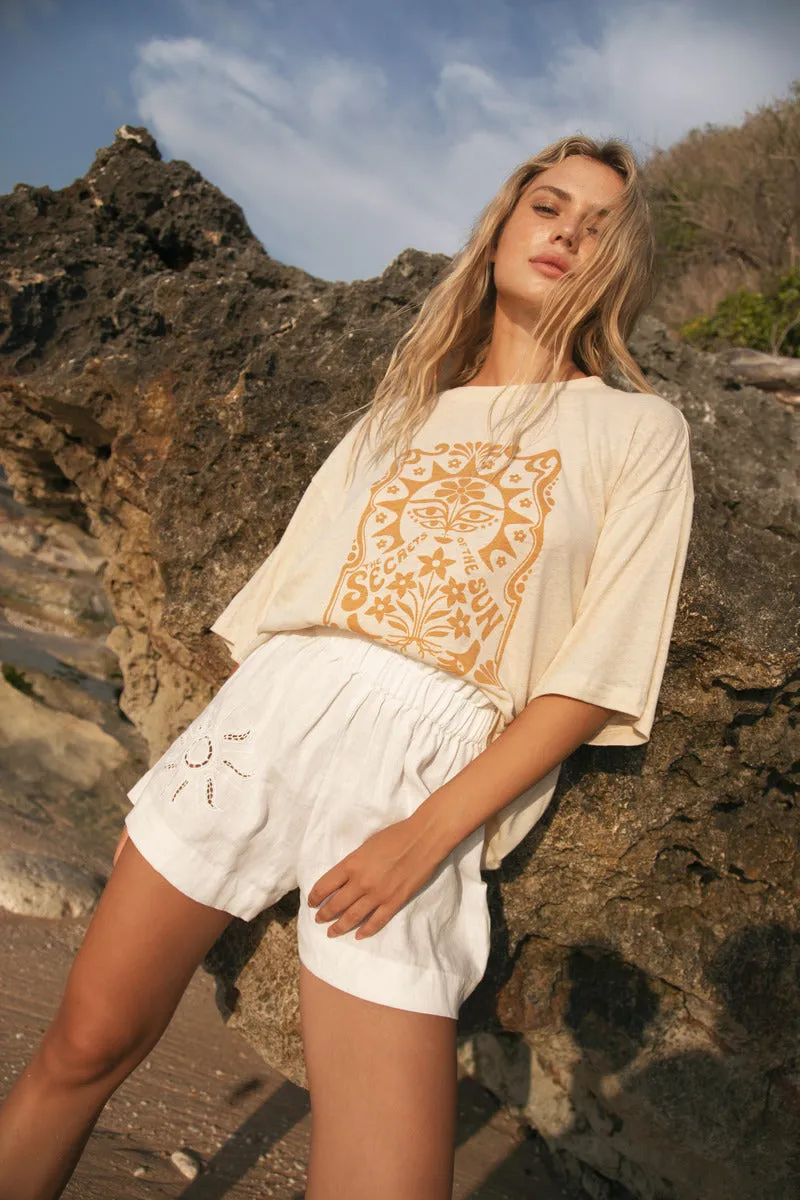 SECRETS OF SUN TEE - BEIGE